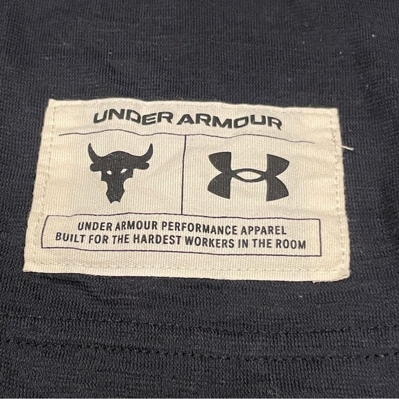 Under Armour x Project Rock Men Black Bull Skull Snake Short Sleeve Hoodie Sz M - Picture 9 of 9